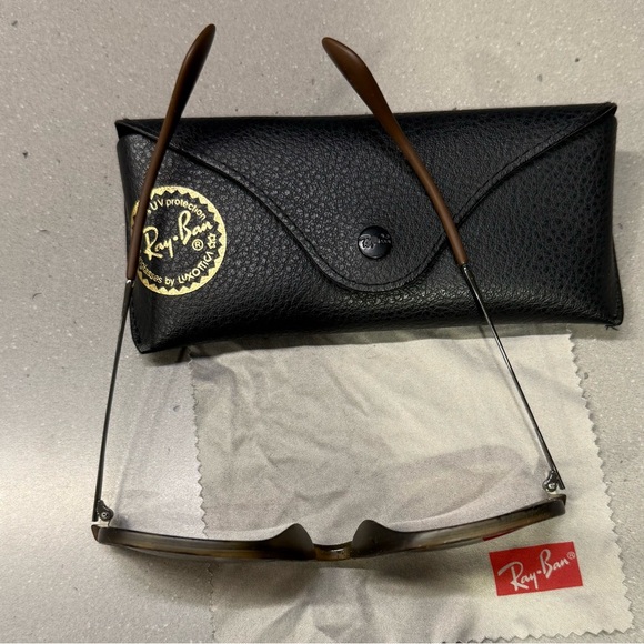 Ray-Ban 54mm Chris Gradient Sunglasses - Brown (RB41878561354) - Picture 4 of 5